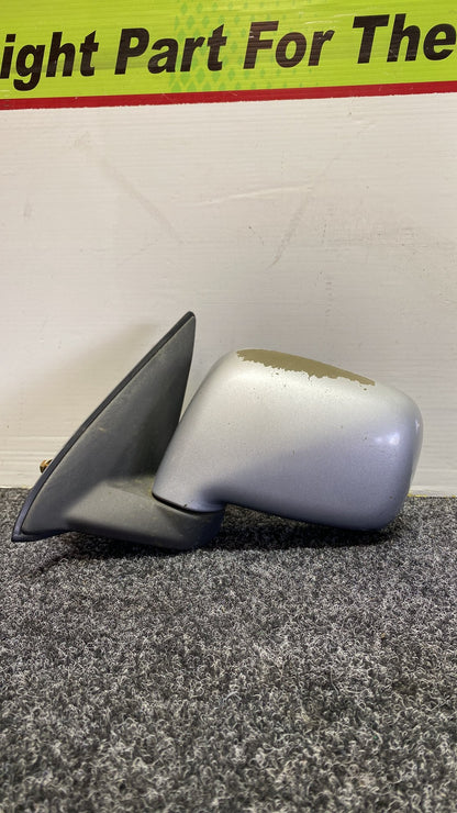 1996 Used Toyota Starlet Glanza EP91 - Left Door Mirror PN: MANUAL TYPE, BROKEN REFER TO PICS PLS