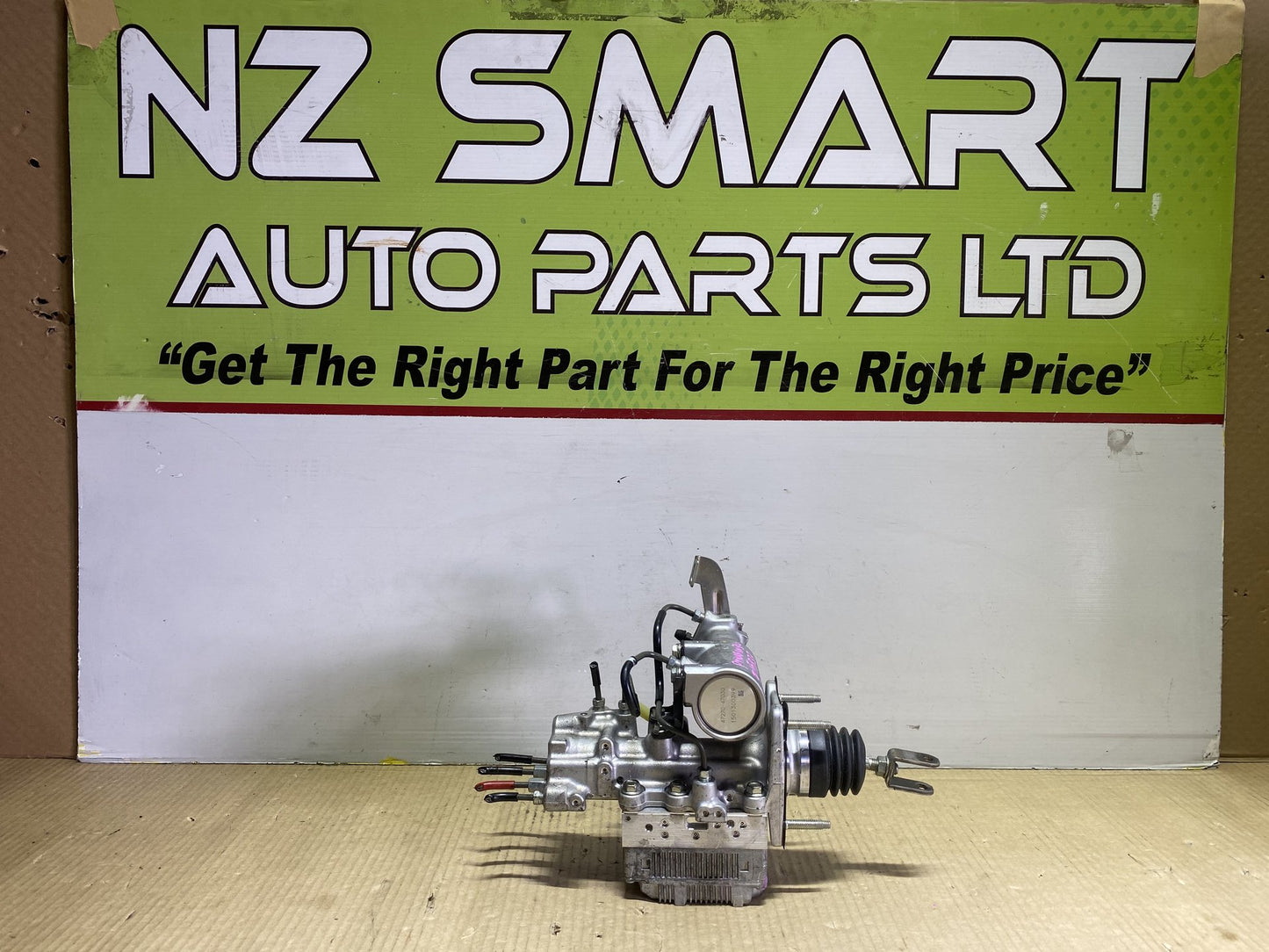 2015 Toyota Prius ZVW30 - ABS Brake Module