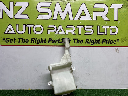 2005 Used Toyota Ist NCP60 - Washer Bottle PN: 8531530380