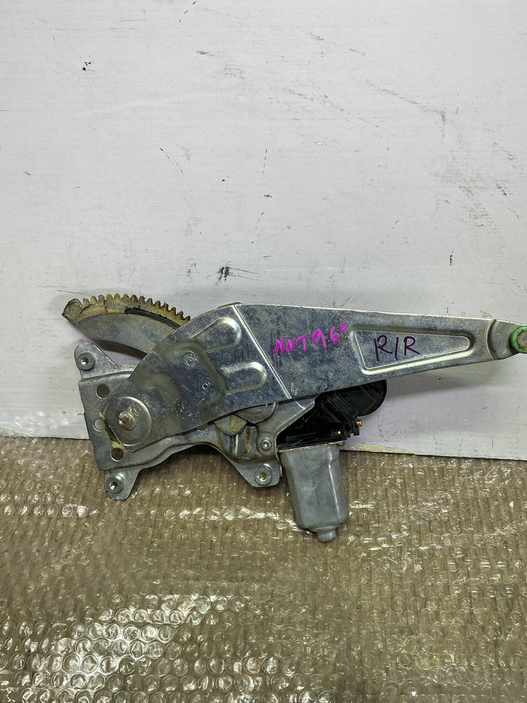 2004 Used Toyota Ist- Right Rear Window Regulator/Motor PN: see photos