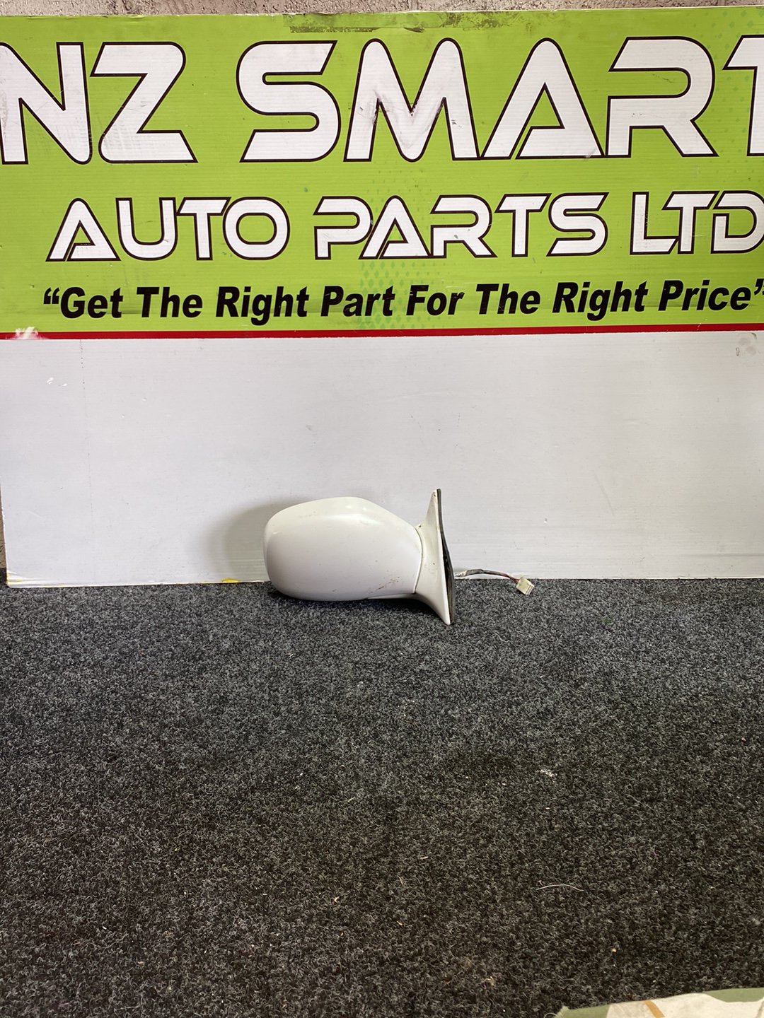 Subaru Legacy - Right Door Mirror