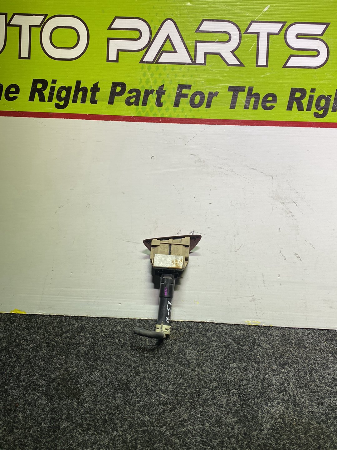 2015 Mazda CX-5 KE2AW - Right Headlight Washer Jet