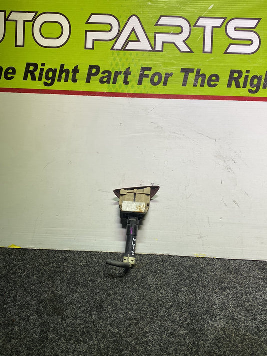 2015 Mazda CX-5 KE2AW - Right Headlight Washer Jet