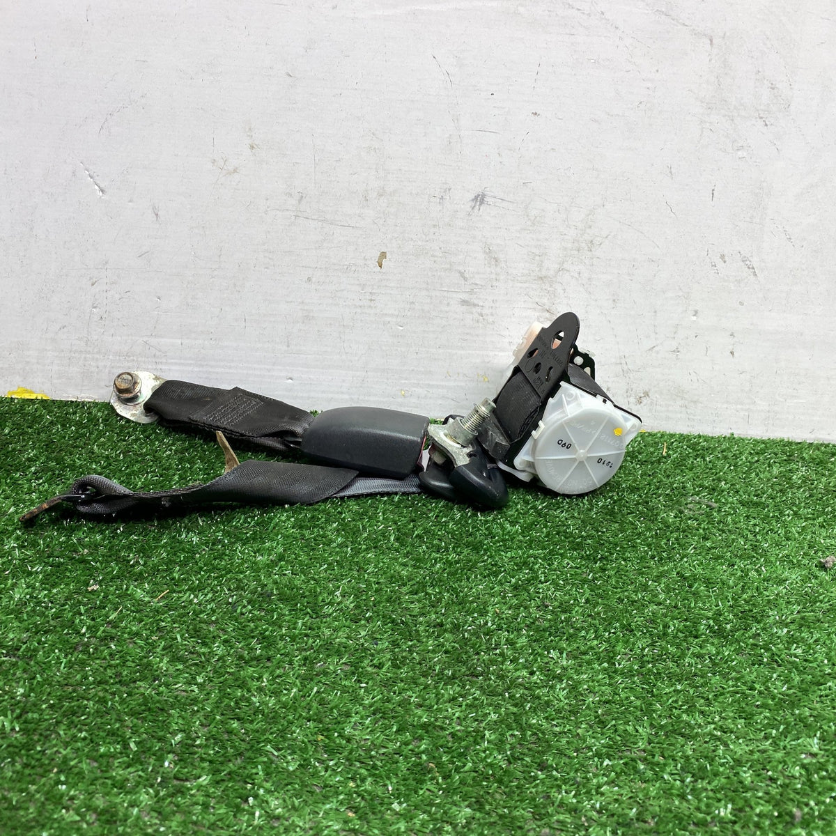 2010 Nissan March - Left Rear Seat Belt PN: 88845AX000