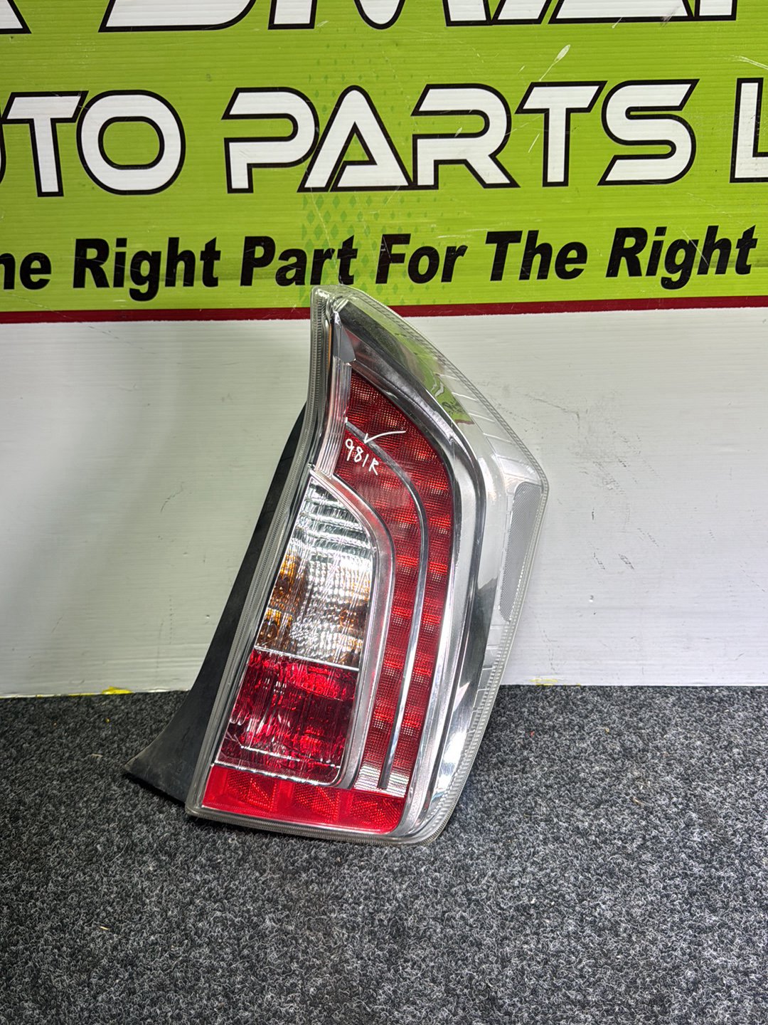 2014 Toyota Prius ZVW30 - Right Taillight PN: STANLEY 47-56