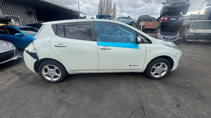 2011 Nissan Leaf ZE0 Dismantling For Parts