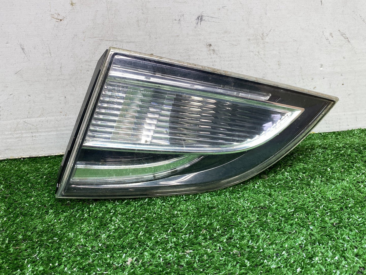 2008 Mazda Atenza - Right Boot Light PN: 132-41095