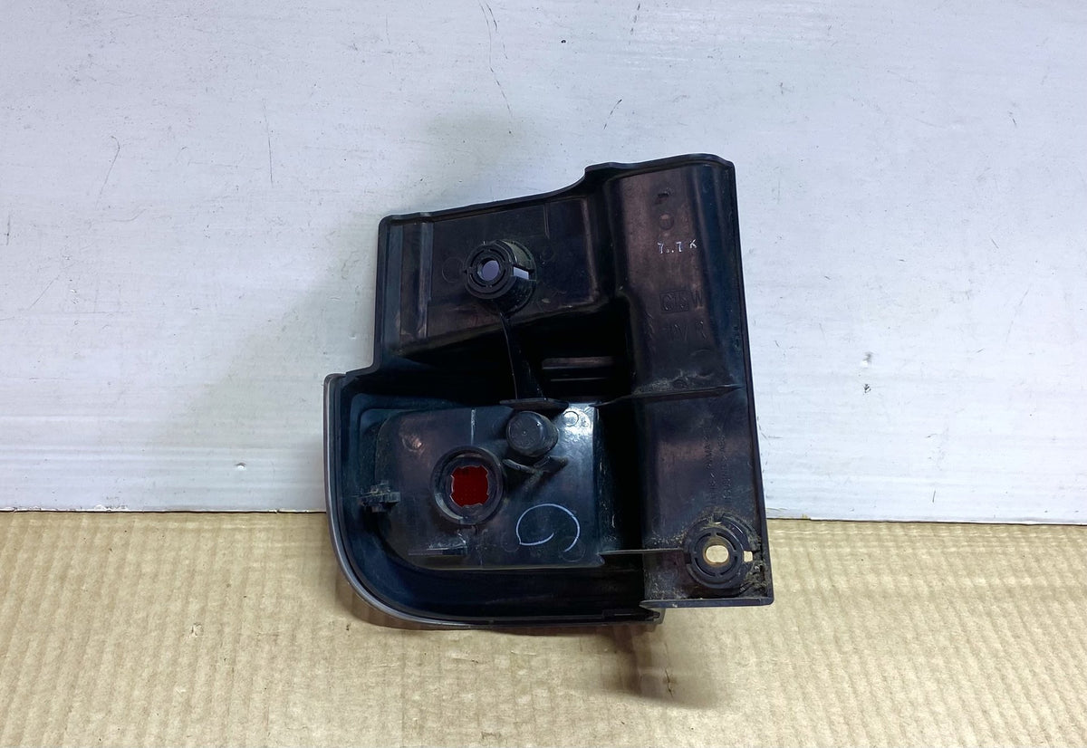 2006 Nissan Elgrand - Right Rear Indicator PN: ICHIKOH D006