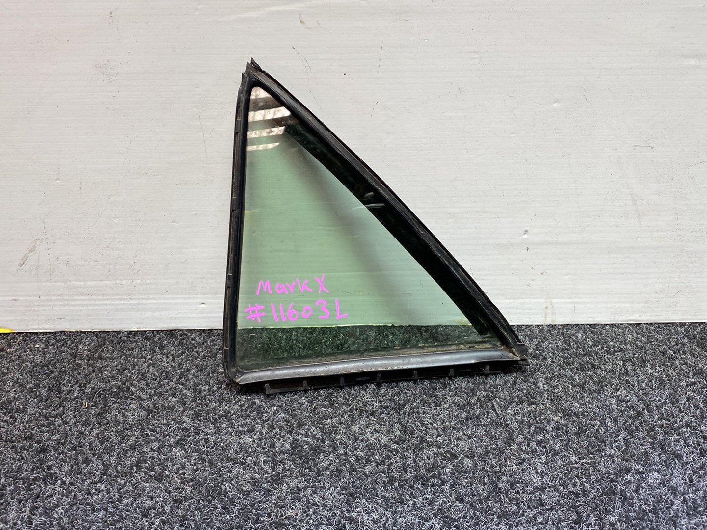 2005 Used Toyota Mark X GRX120- Right Rear Quarter Door Glass PN: and left rear quarter door glass