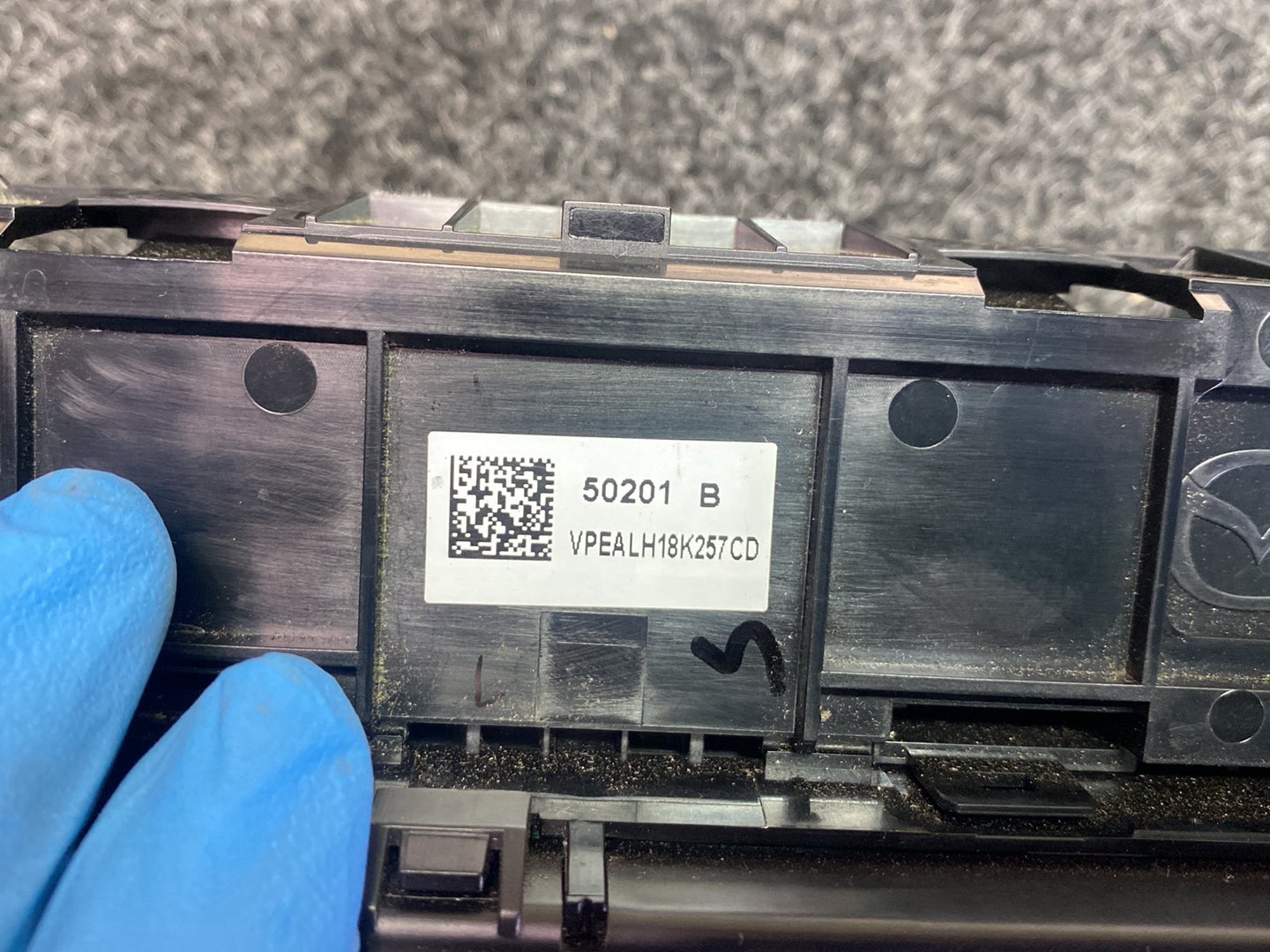 2015 Mazda Atenza GJ2FW - Climate Controller