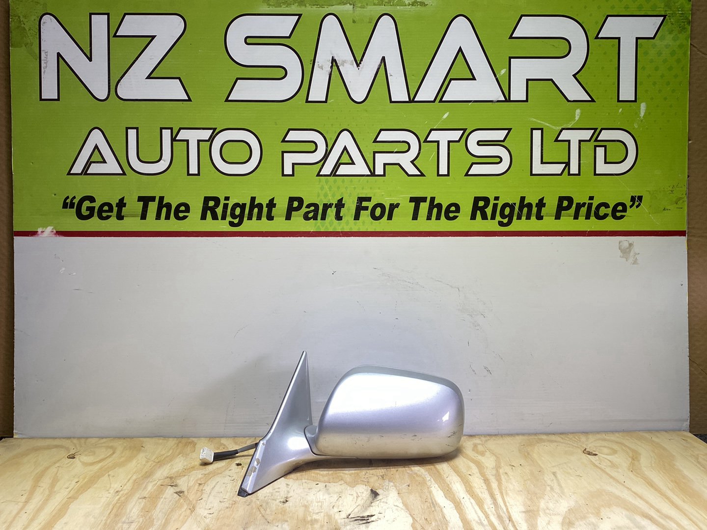 2005 Toyota Mark X - Left Door Mirror PN: 7 wires