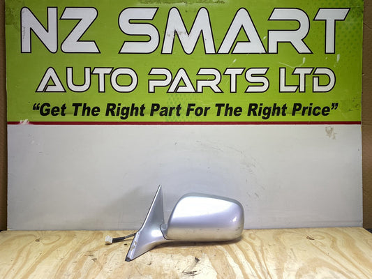 2005 Toyota Mark X - Left Door Mirror PN: 7 wires