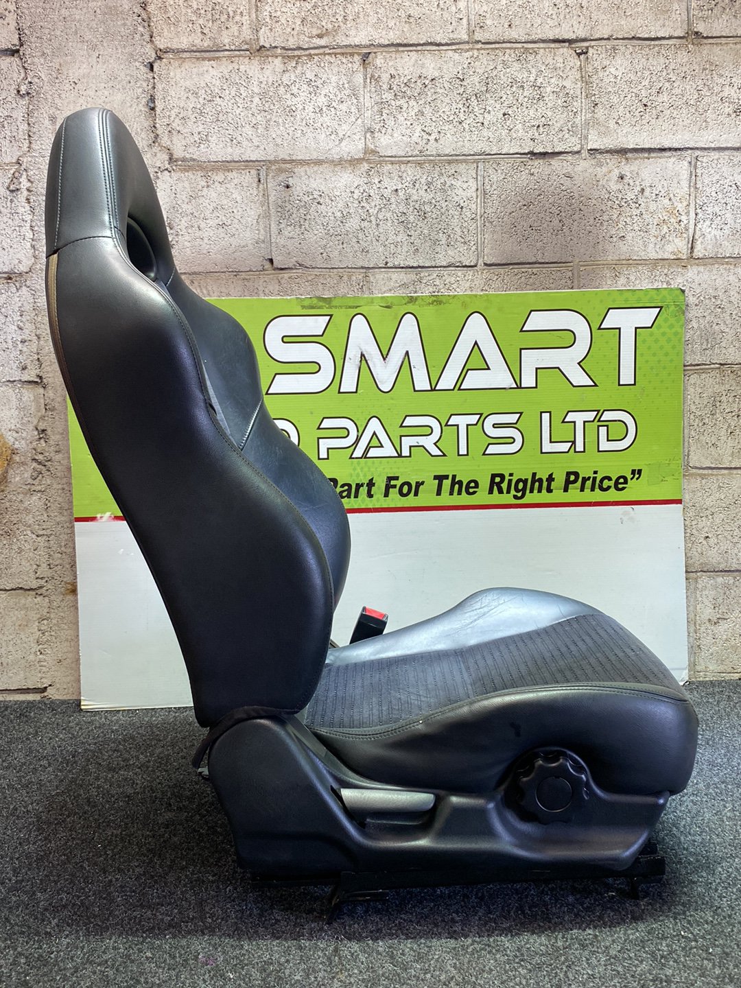 2004 Honda Integra- Right Front Seat PN: