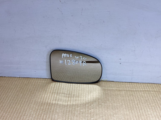 Used Toyota Prius W30 - Right Door Mirror Glass
