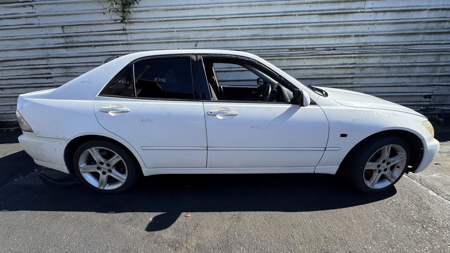 1999 Toyota Altezza RS200 GXE10 Dismantling For Parts