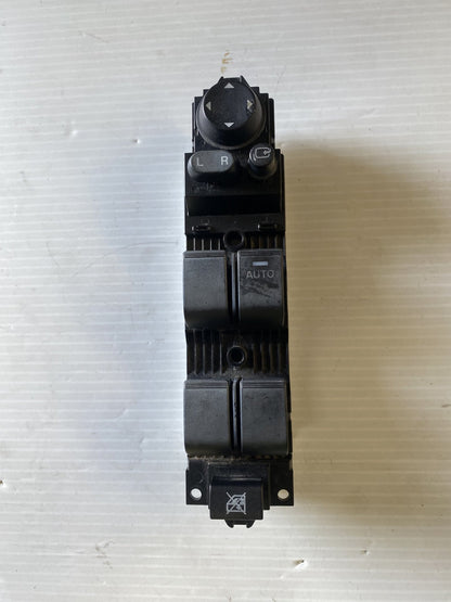 2009 Mazda Axela - Right Front Window Switch B38W66350A