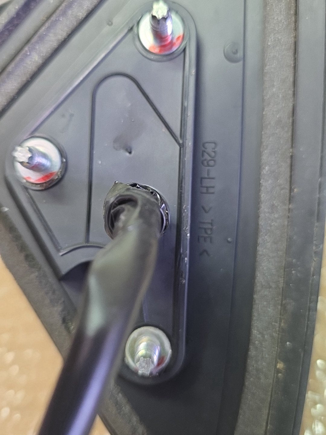2007 Nissan Bluebird - Left Door Mirror PN: 5 wires