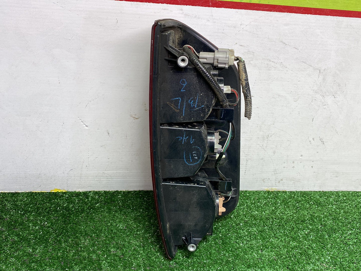 2008 Nissan Navara - Right Taillight PN: KOITO 220-16467