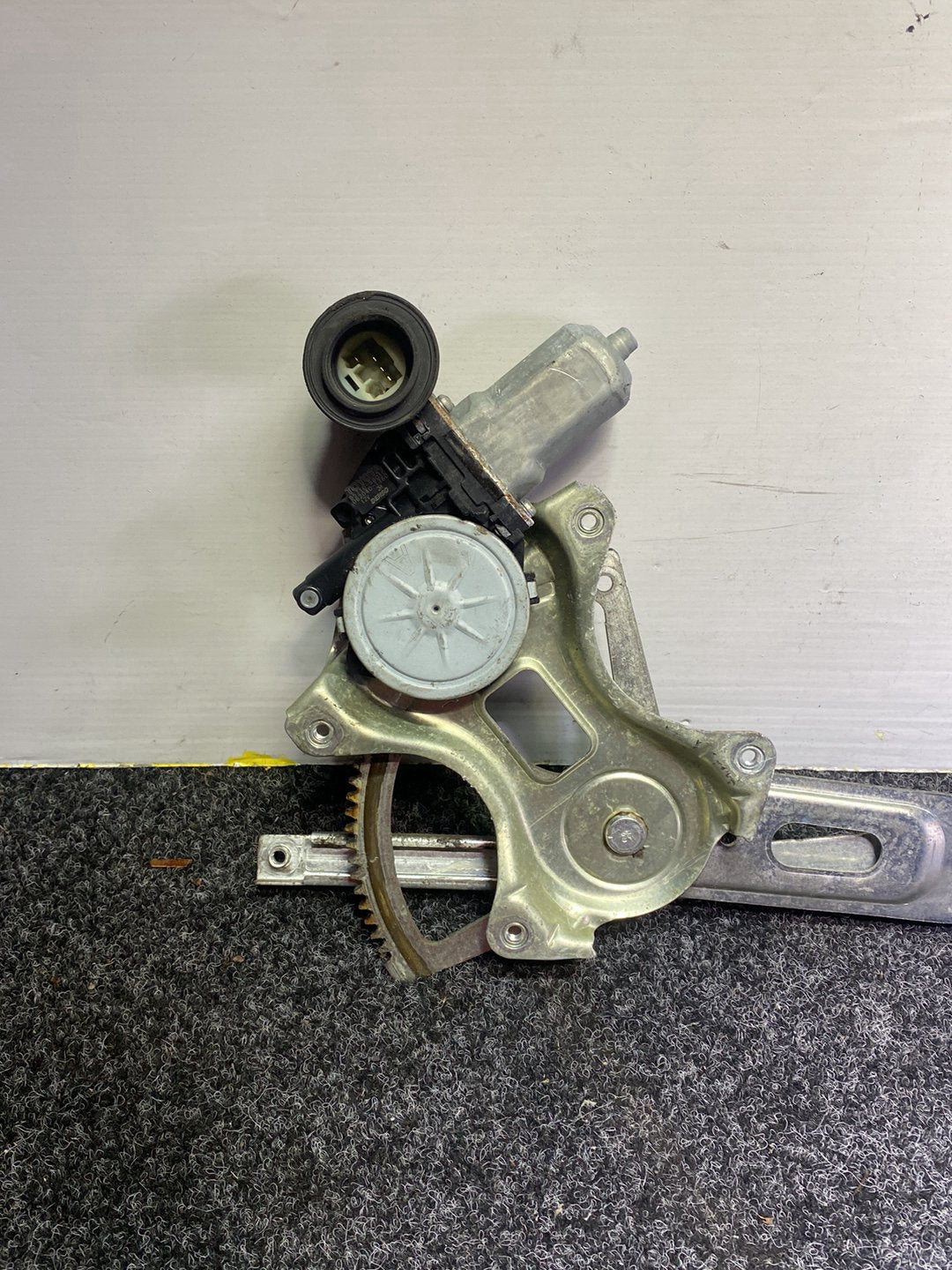 2006 Lexus IS250 - Right Front Window Regulator/Motor