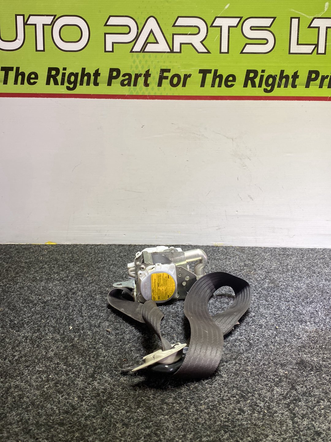 2008 Toyota Corolla - Left Front Seat Belt PN: Model No 7Q8010-P