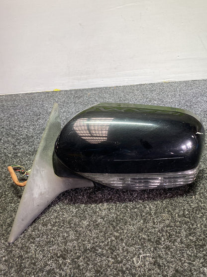 Subaru Legacy - Left Door Mirror