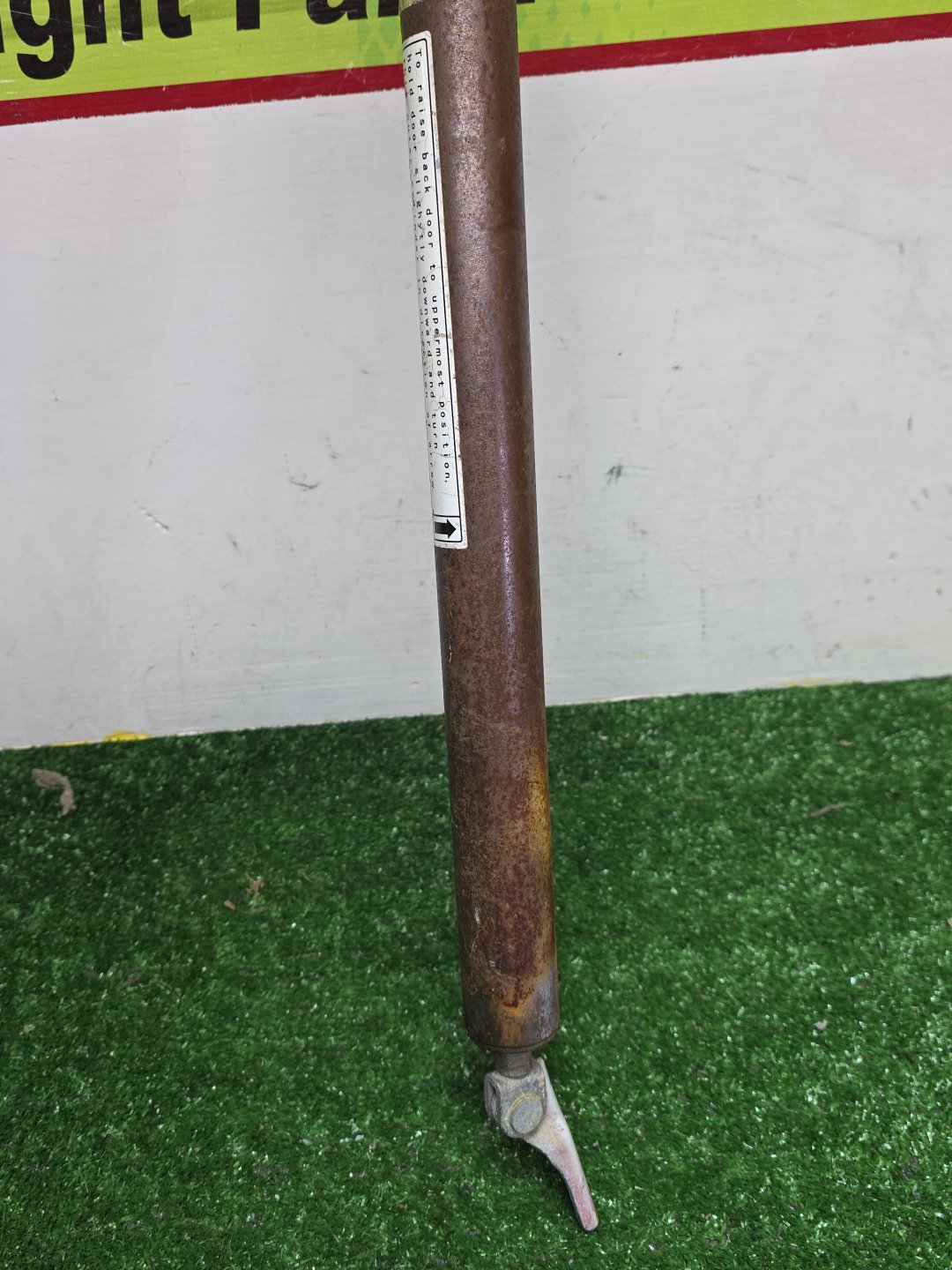1990 Used Toyota Corolla RZH102-8000415 - Right Tailgate Strut PN: