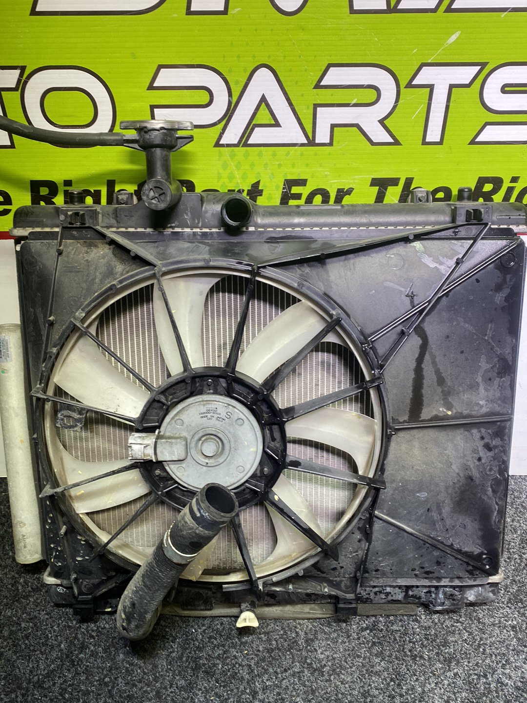 2011 Suzuki Swift ZC72S - Radiator
