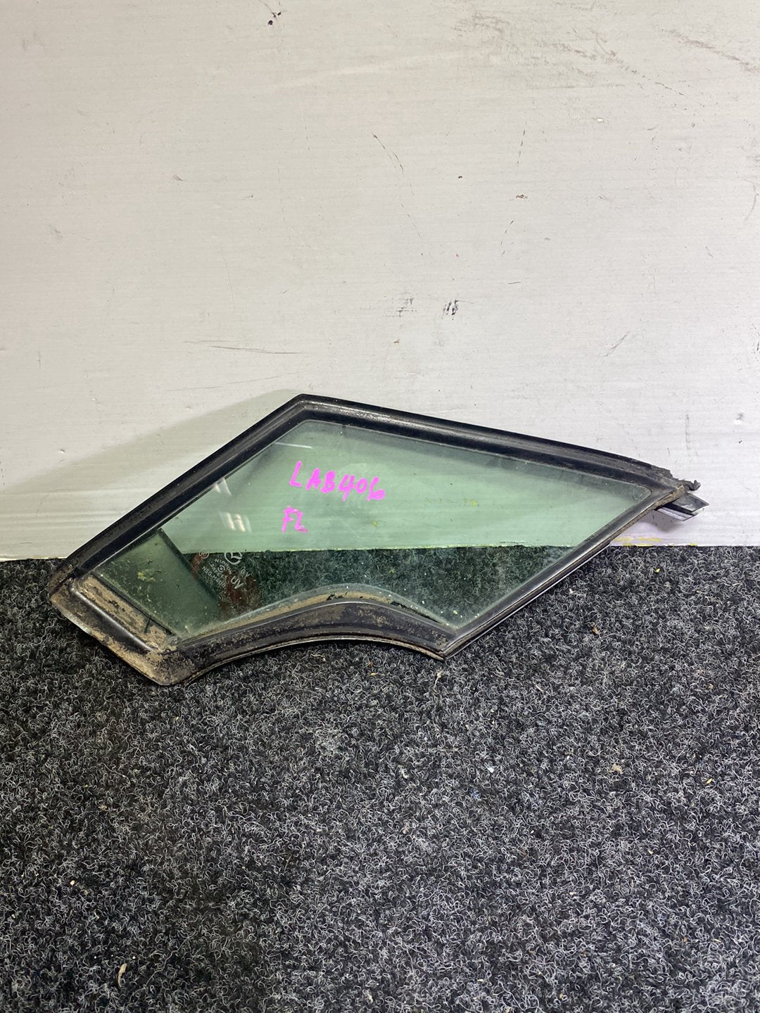 2006 Mazda MPV - Left Front Door Glass PN: Tint Number M408
