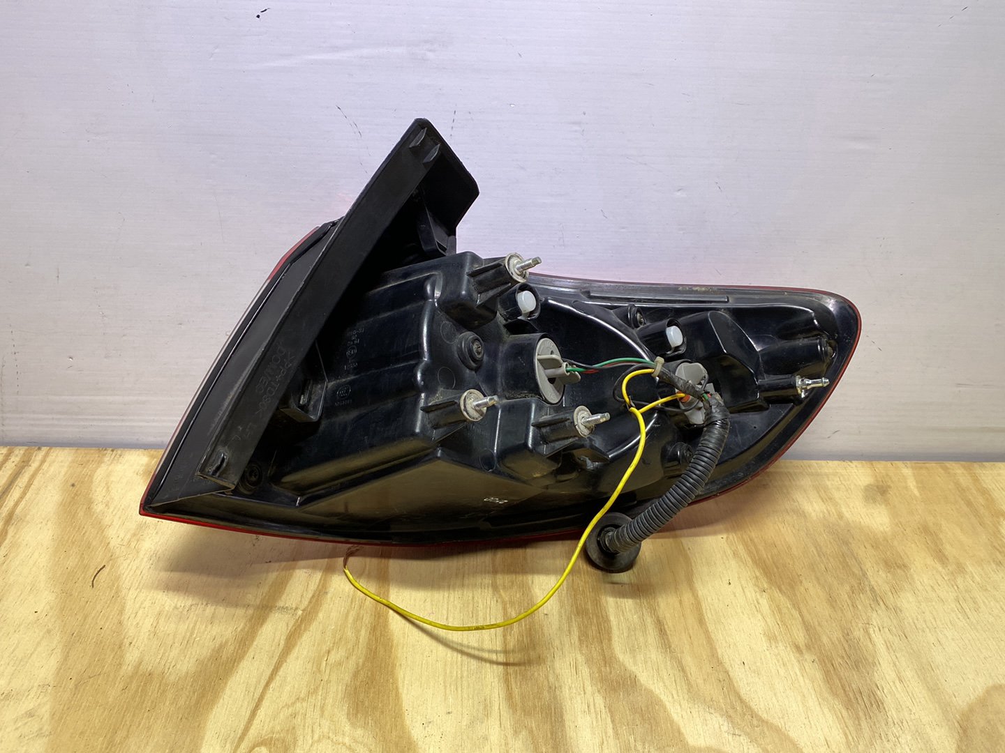2013 Hyundai Santa Fe - Left Taillight PN: 92401-2B5