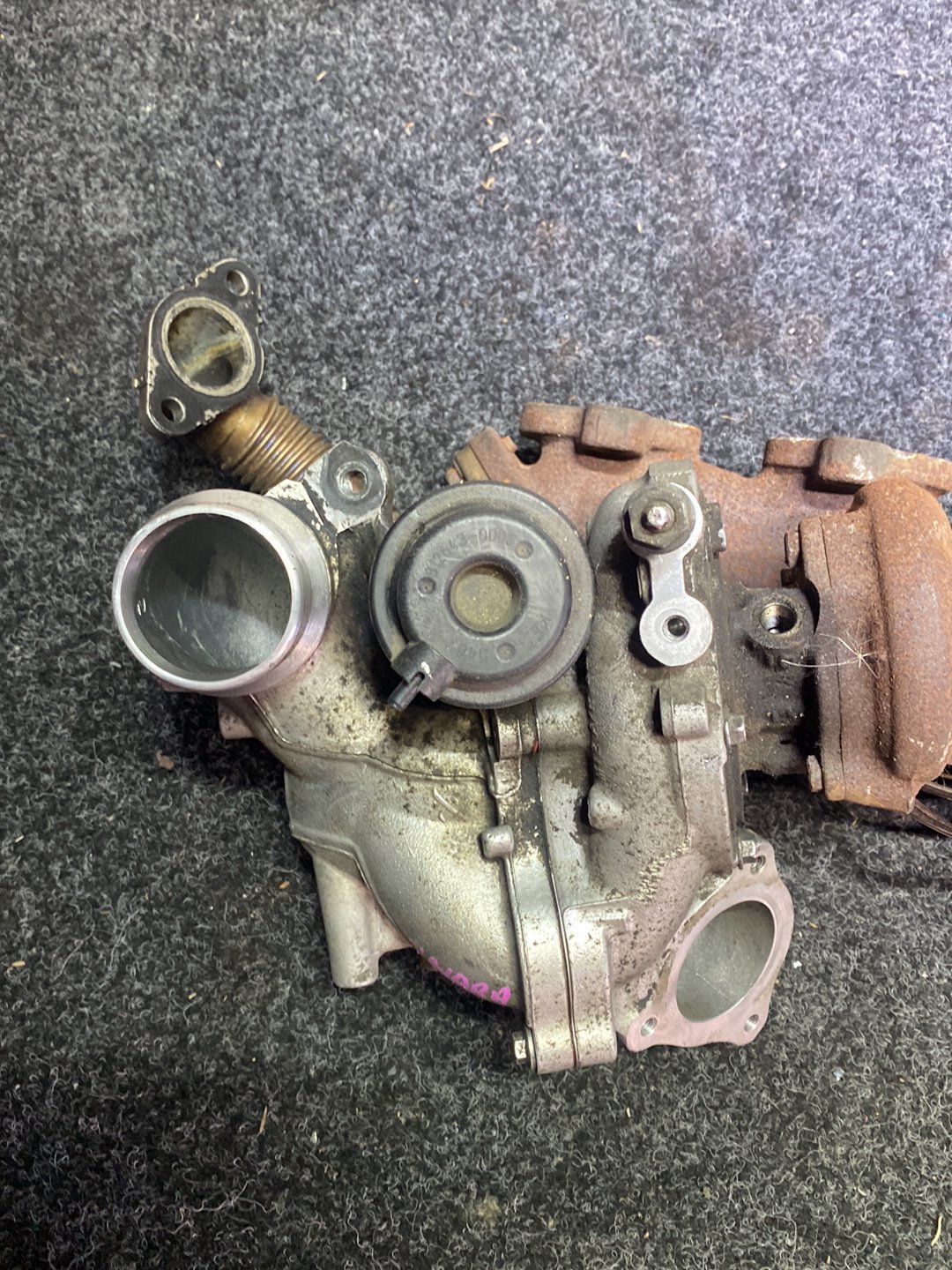 2014 - Turbo Exhaust Manifold PN: 8201393207-03590R--D