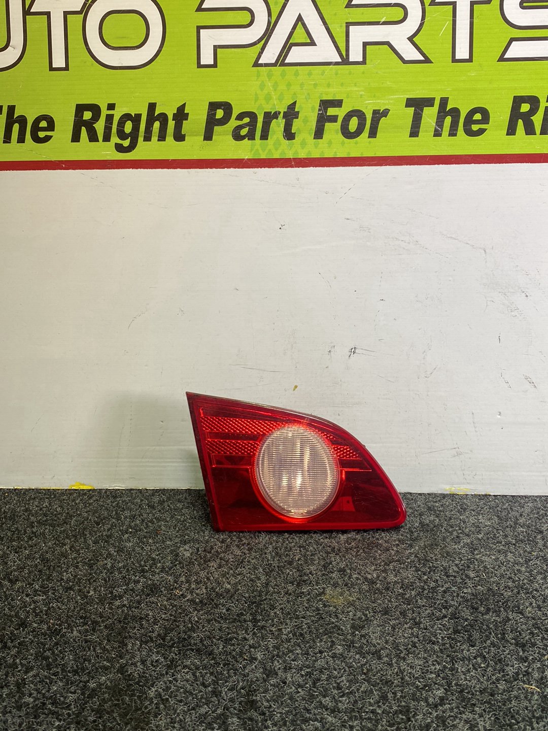 2004 Nissan Bluebird - Left Bootlid Light