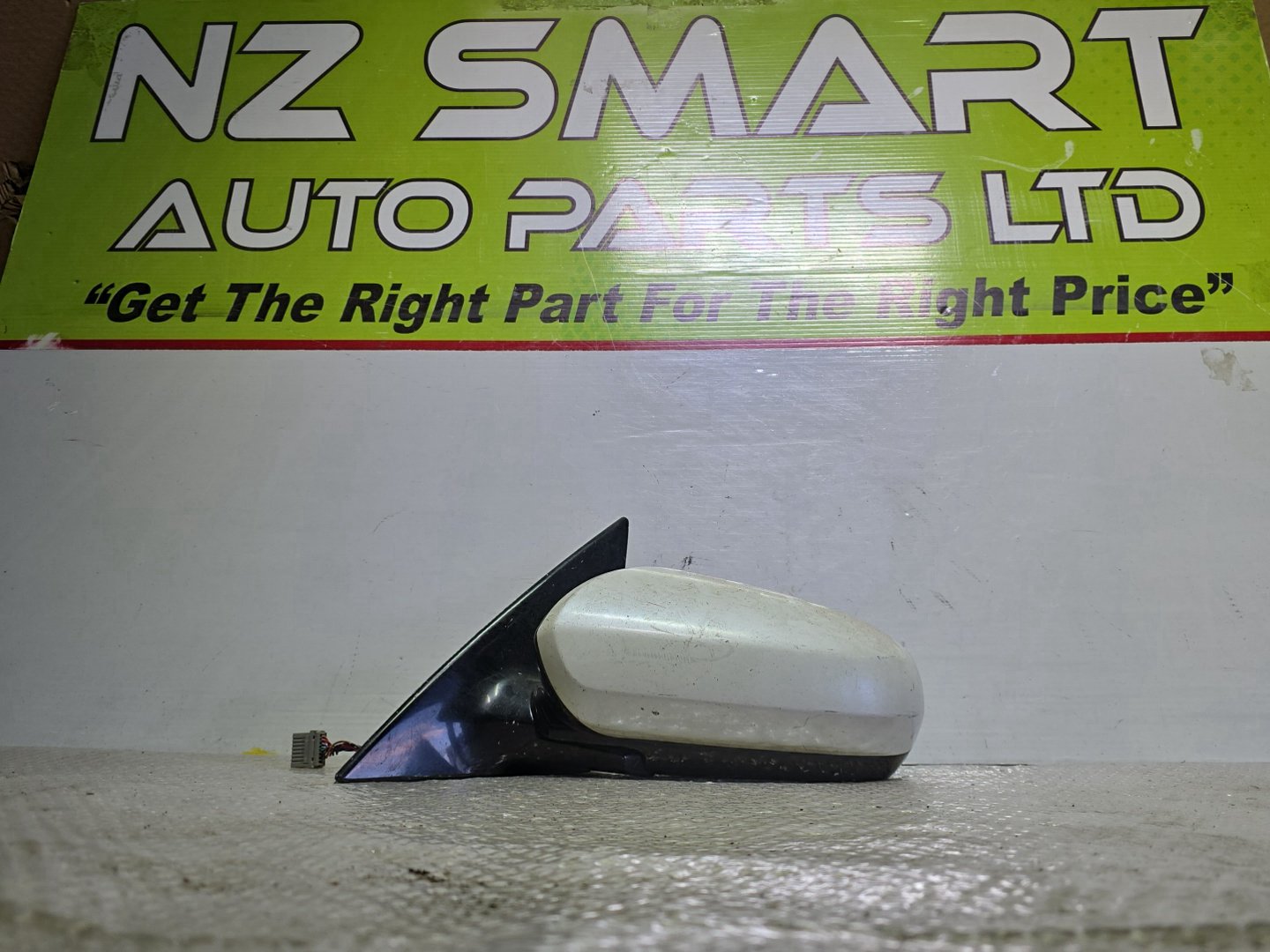 2006 Nissan Teana- Left Door Mirror PN: 7 wires