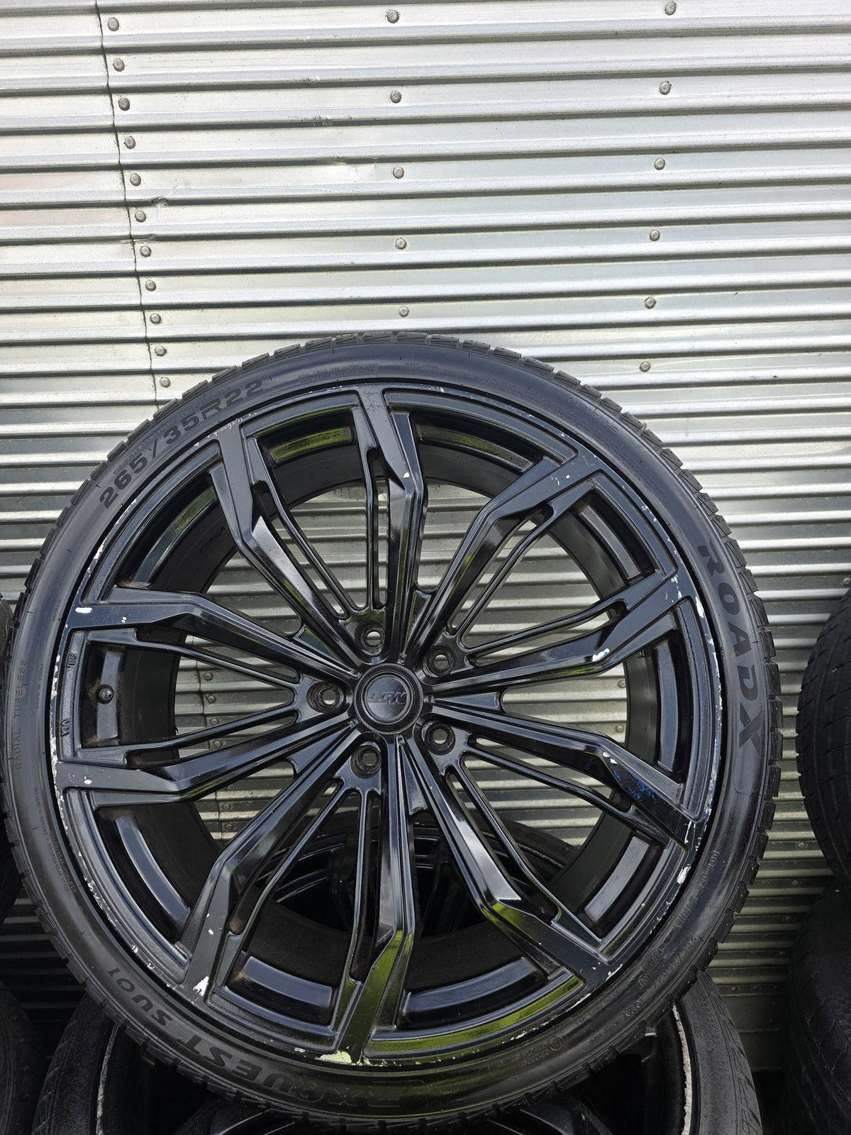 BGW Mag Wheel Set PN: 22X9.5JJ 5X130 265/35/22 OFF 30