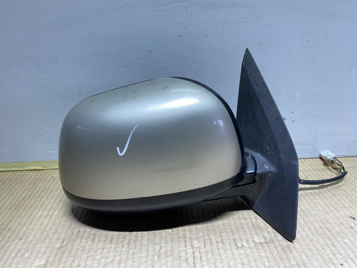 2007 Mitsubishi Outlander - Right Door Mirror PN: 7 wires