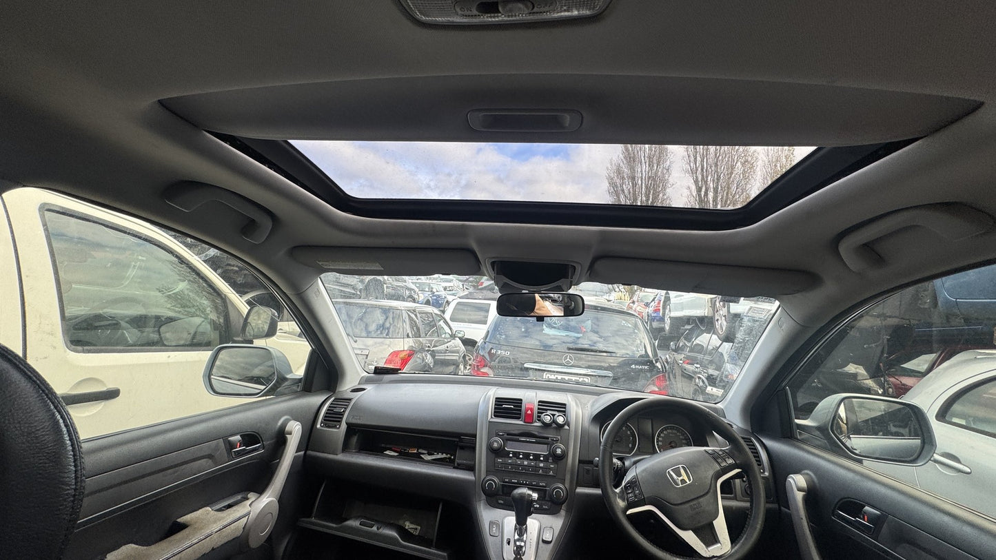 2006 Honda CR-V Sport  Dismantling For Parts