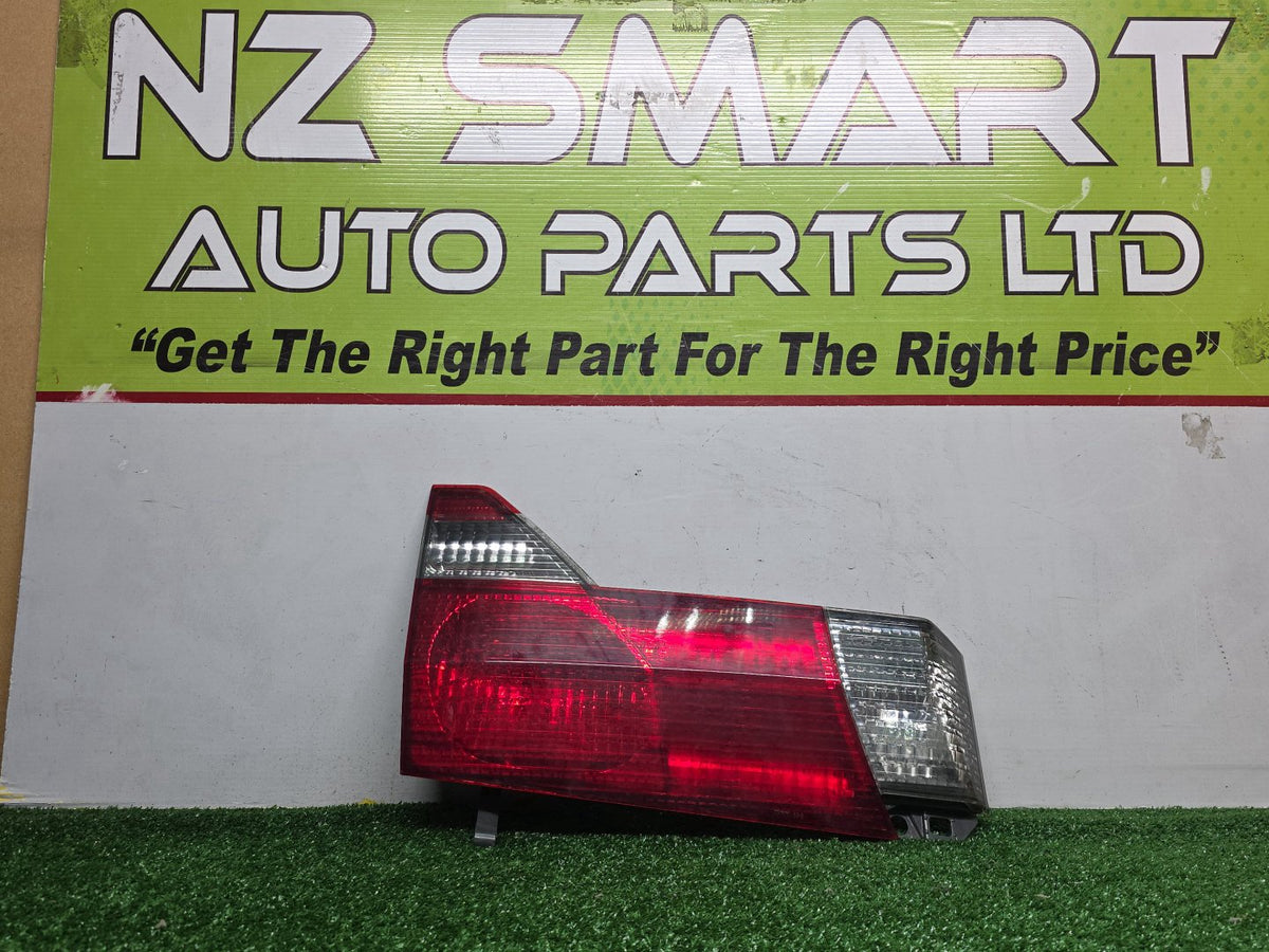 2004 Used Toyota Alphard - Left Taillight PN: 58-8