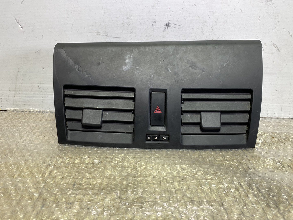2009 Mazda Axela- Dash Air Vent Centre PN: see photos