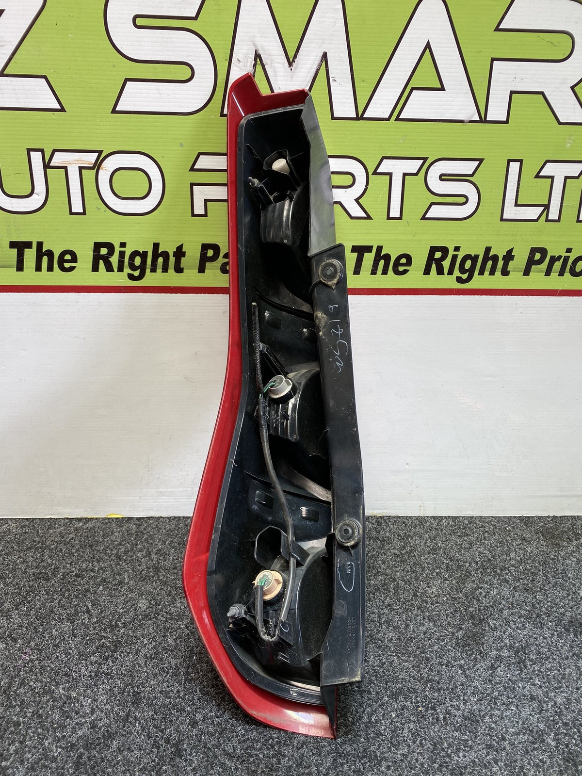 2010 Nissan X-Trail NT31 - Right Taillight PN: 220-63929