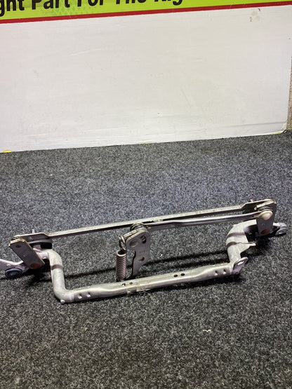 Used Toyota Prius - Front Wiper Rack Assembly