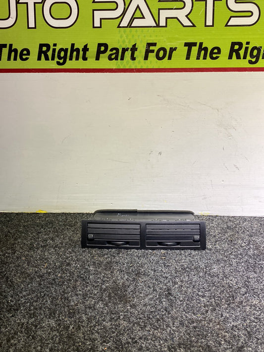 2005 Mazda Demio - Dash Air Vent Centre