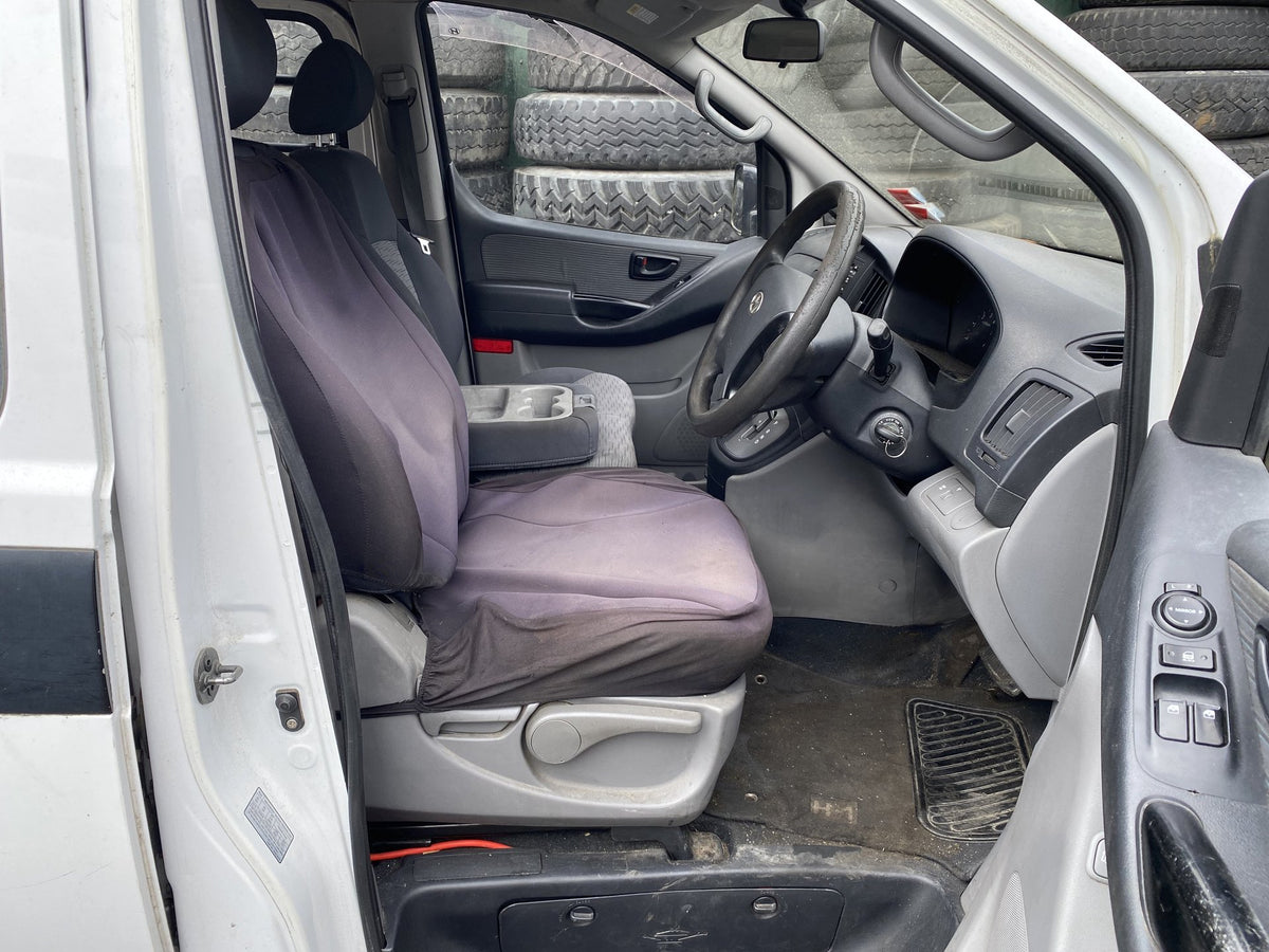 2008 Hyundai H1 Cargo Dismantling For Parts