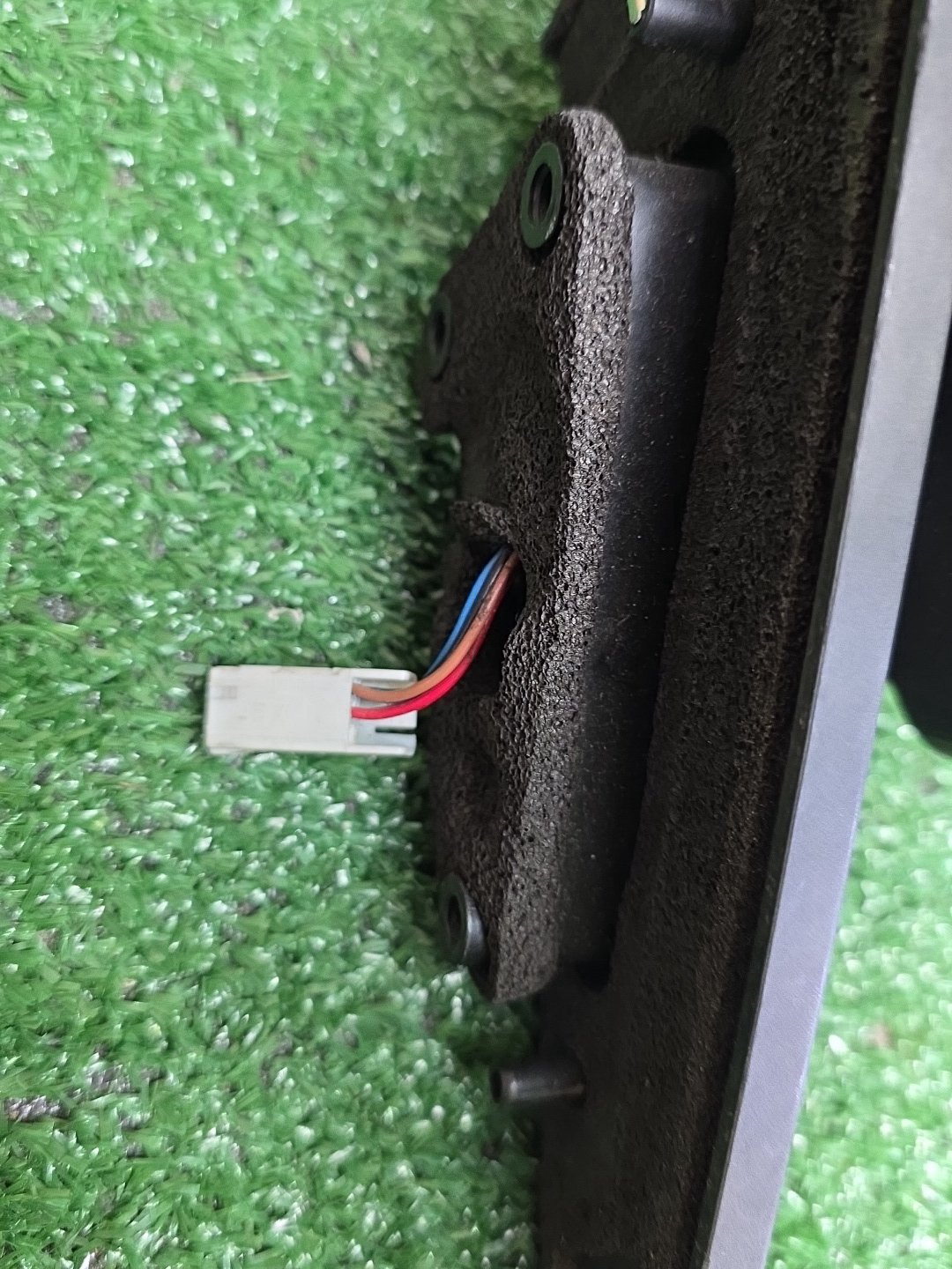 2006 Mazda Premacy - Left Door Mirror PN: 5 wires
