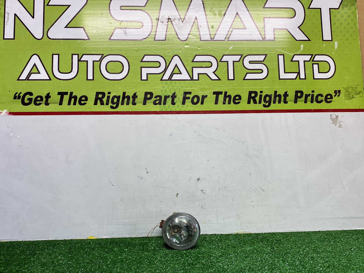 2002 Used Toyota Caldina - Left Fog Light PN: 62-040