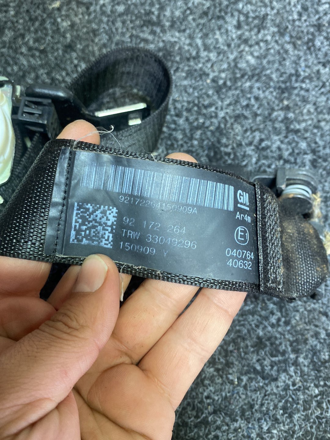 2010 Holden Commodore - Rear Centre Seat Belt PN: 92 172 264