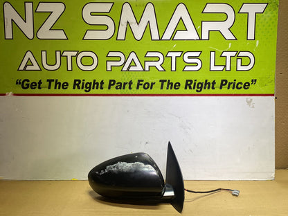 2007 Nissan Dualis- Right Door Mirror PN: 7 wires