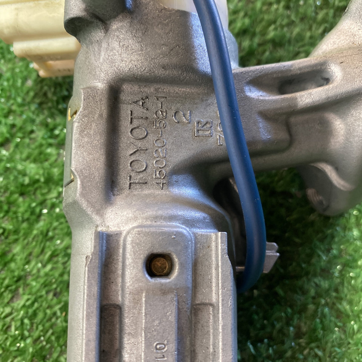 2004 Used Toyota Ist - Ignition Switch Key PN: 45020-52-1