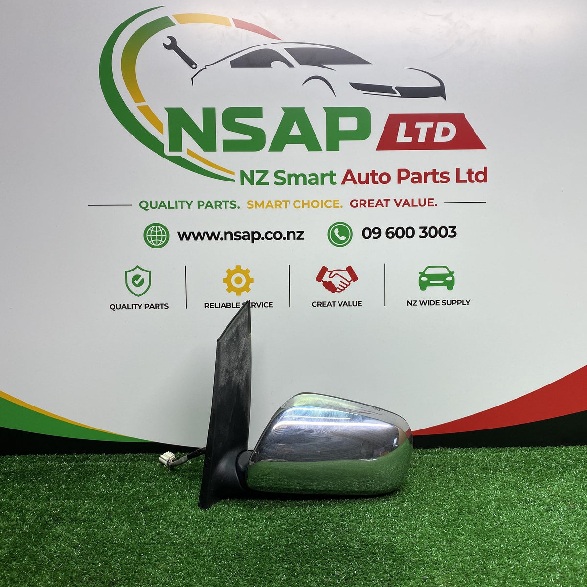 2004 Used Toyota Wish - Left Door Mirror PN: 7 wires