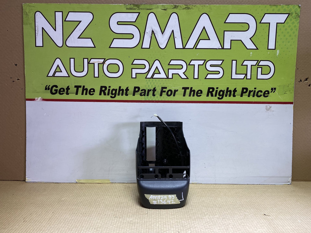 2005 Mazda Atenza GG3S - Steering Column Shroud PN: GJ6A 60 221