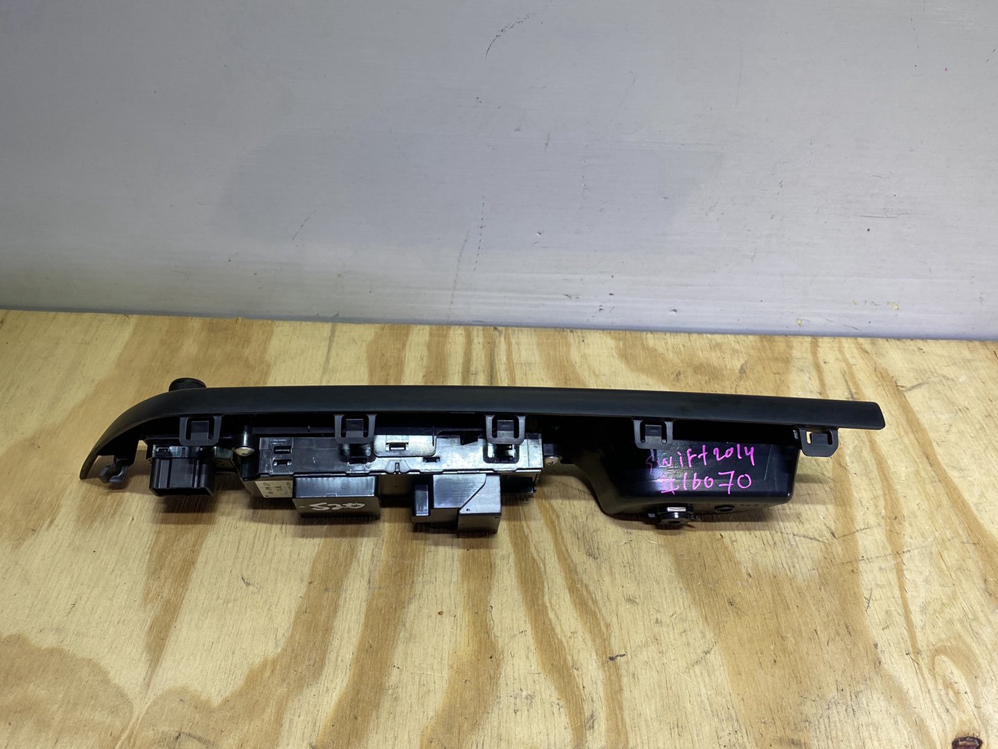 2014 Suzuki Swift ZC72S - Master Power Window Switch