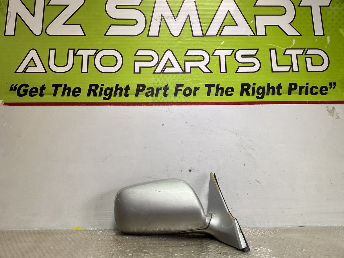 2004 Used Toyota Mark X - Right Door Mirror PN: 5 wires
